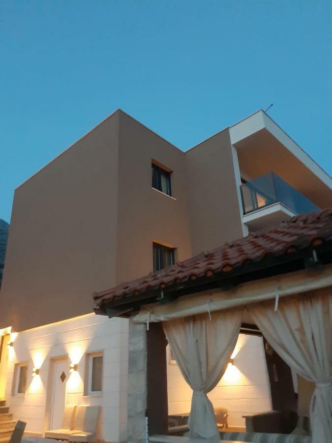Apartmani Arapovic Baska Voda Luaran gambar