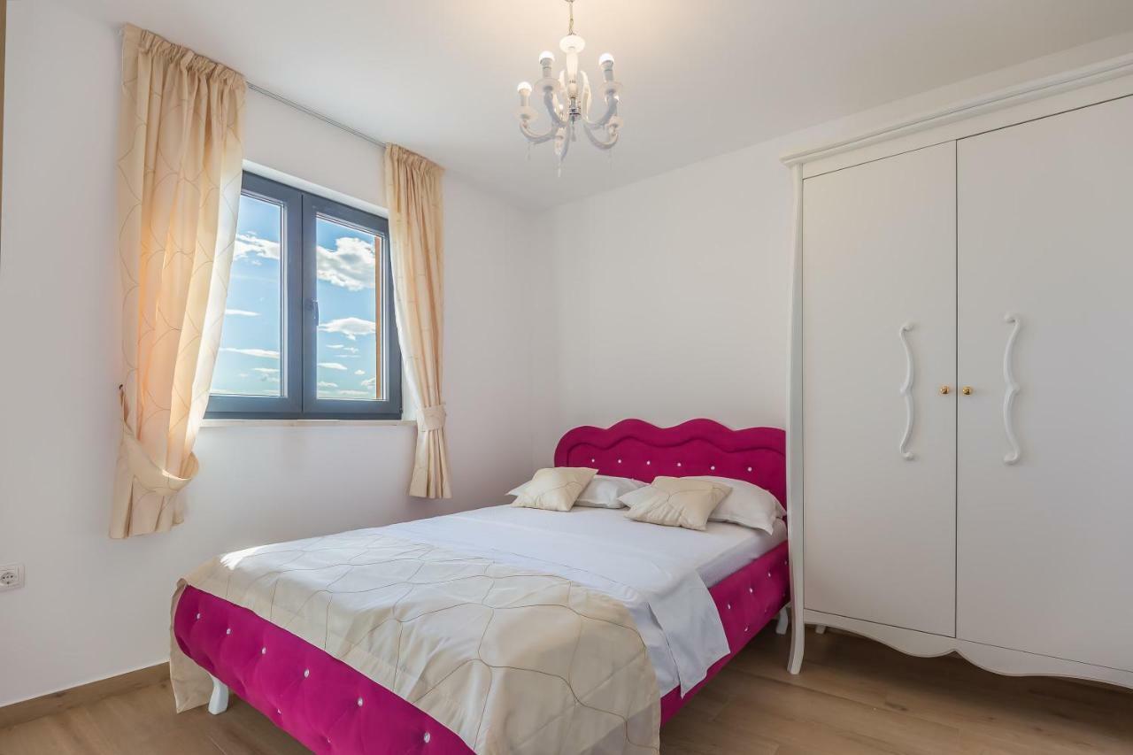 Apartmani Arapovic Baska Voda Luaran gambar